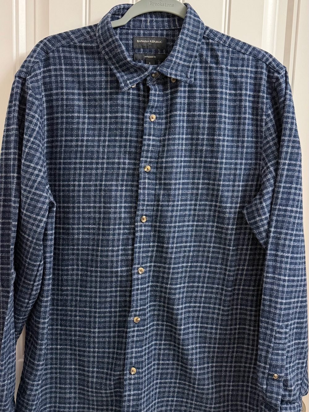 Banana Republic Men's Navy and Light Blue Plaid Button-Down Shirt